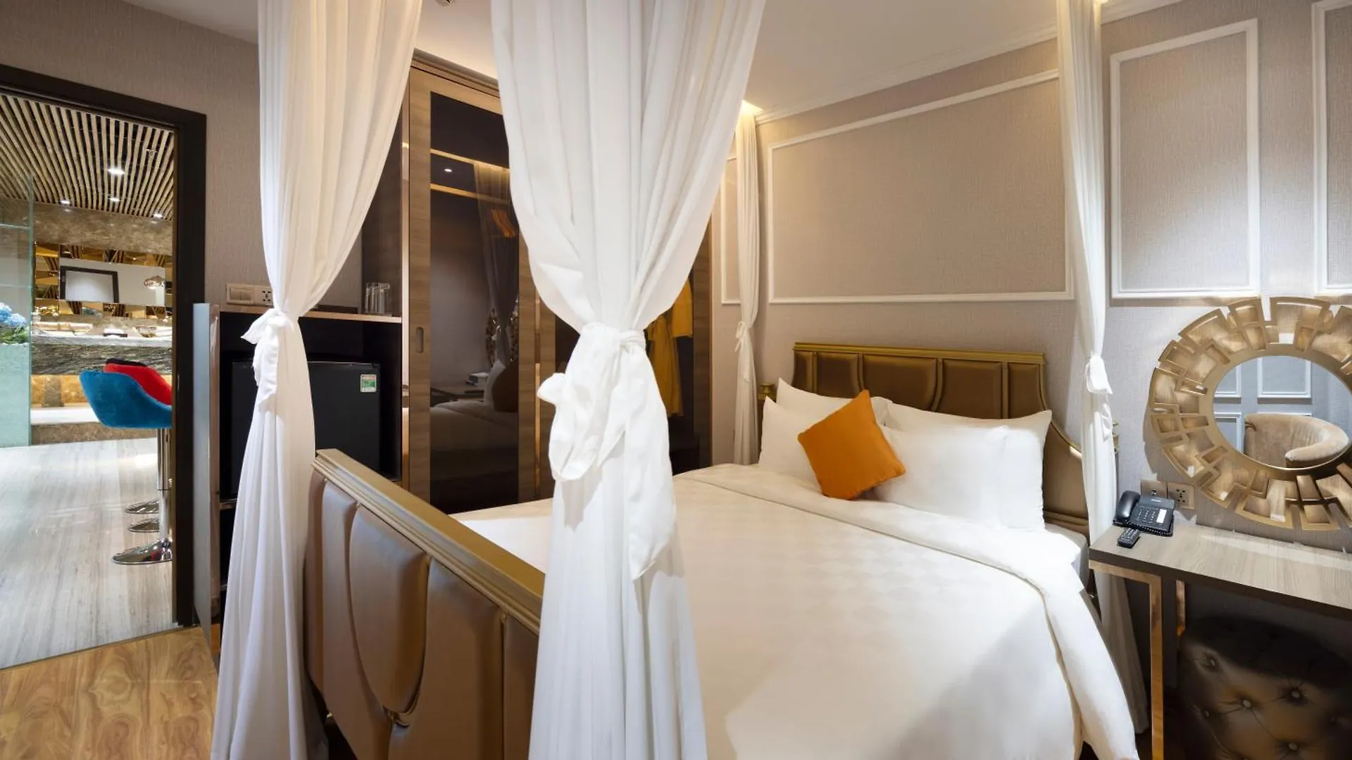 Winsuites Saigon Hotel Ho Chi Minh City 4*,  Vietnam