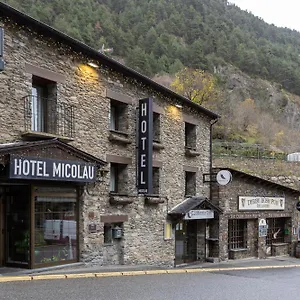 https://micolau.andorra-la-vella-hotels.net